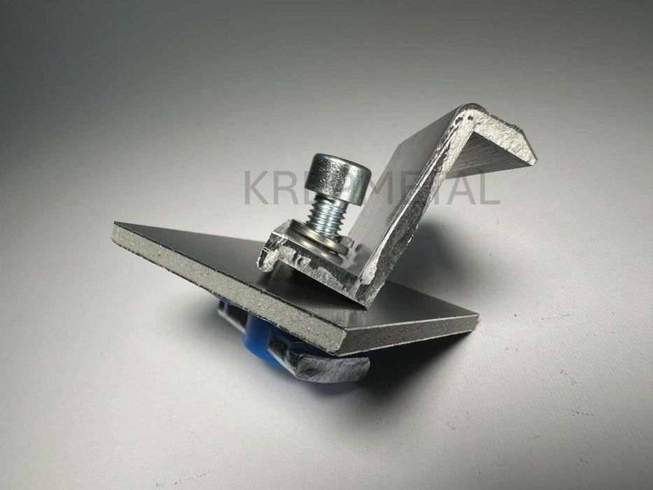 Крайове кріплення, у зборі для кріплення сонячних панелей