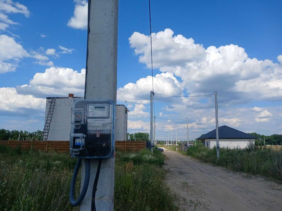 Крюківщина Тарасівка 5 соток з підключеним світлом