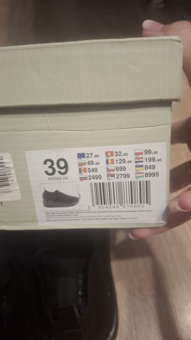 Nowe buty z CCC czarne