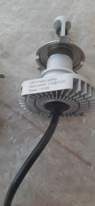 Лед лампи філіпс н 4