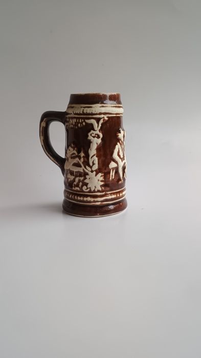 Ceramiczny kufelek, motyw sielski, szkliwiony, sygnowany,vintage