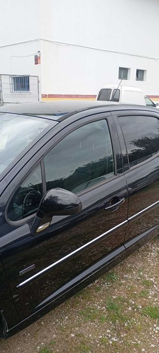Carro Peugeot2011 — photo 3