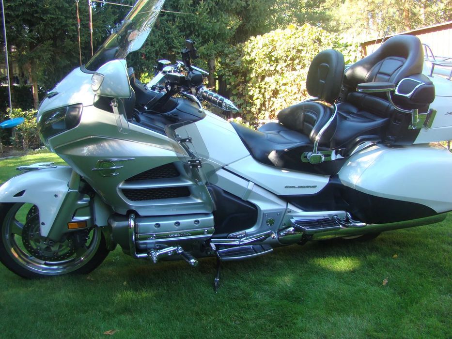 Honda GL Honda GL 1800 2012 r. zadbany[perełka]