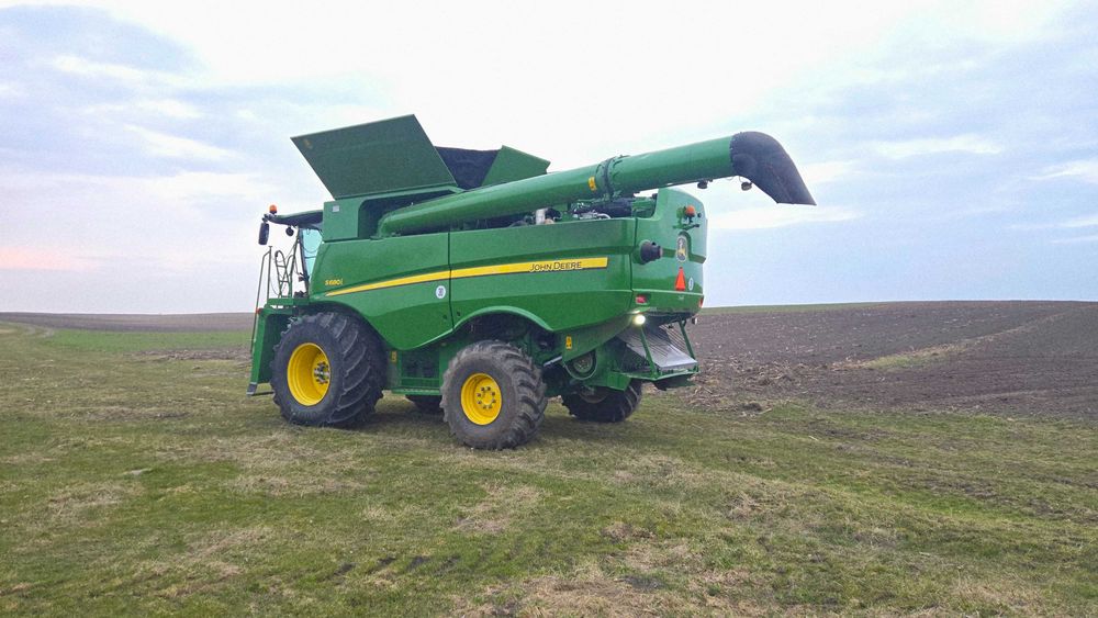 John deere S680i