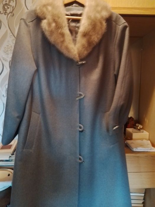 Продам пальто зимнее