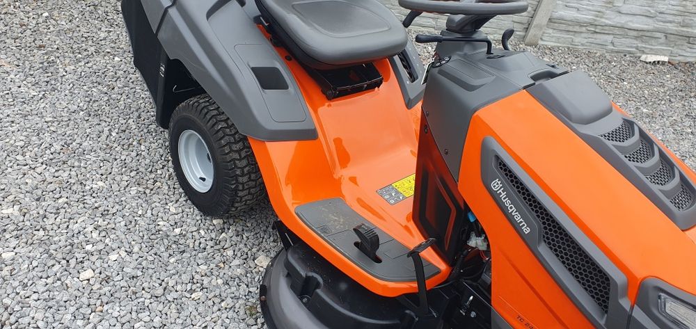 Traktorek Kosiarka Husqvarna TC 242 T