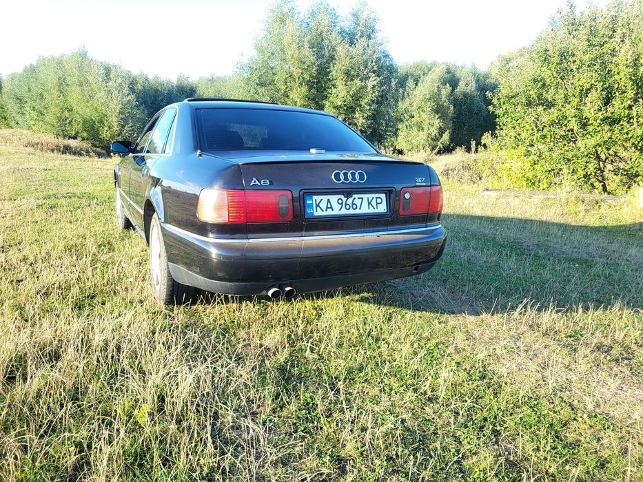 Продам авто Audi A8 d2
