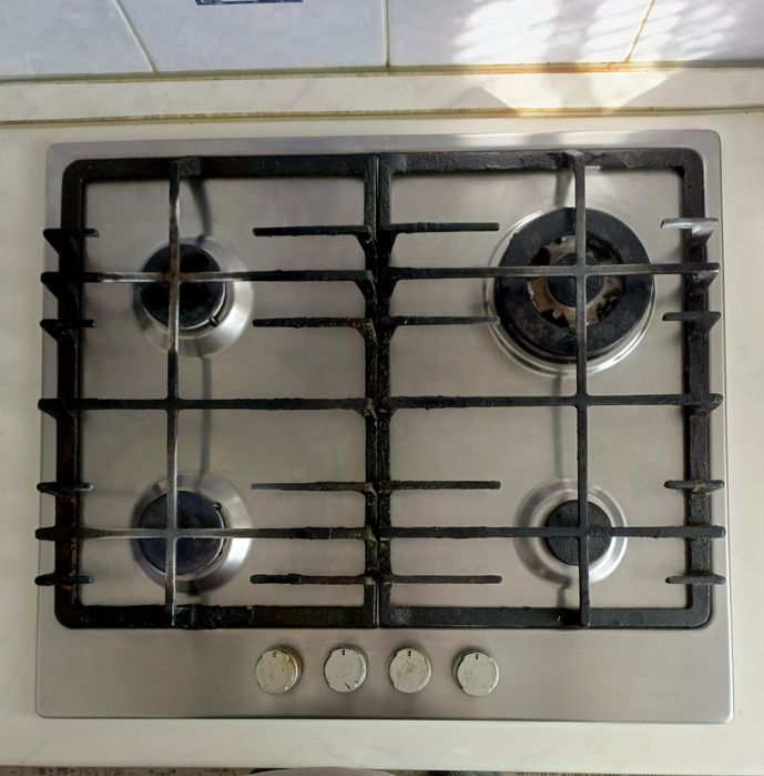 Продам  ​газову варильну поверхню Electrolux
