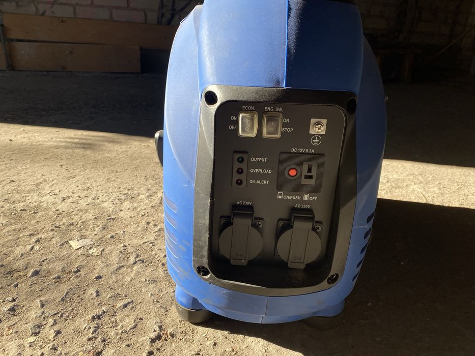 Инверторный генератор Weekender D2500i