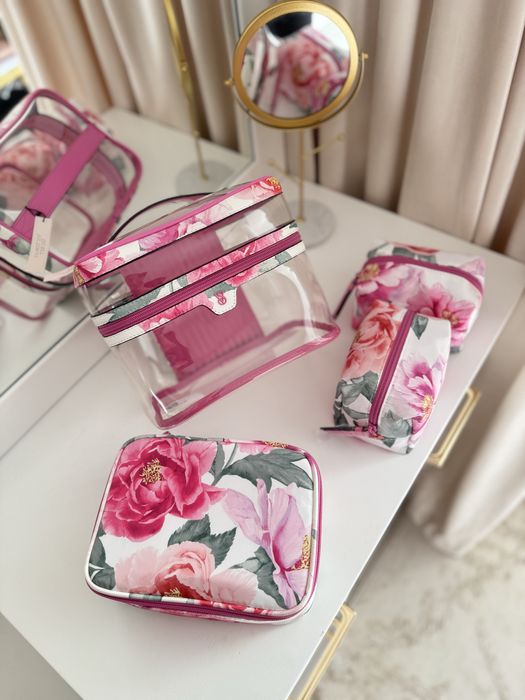 Косметичка 4в 1 вікторія Сікрет