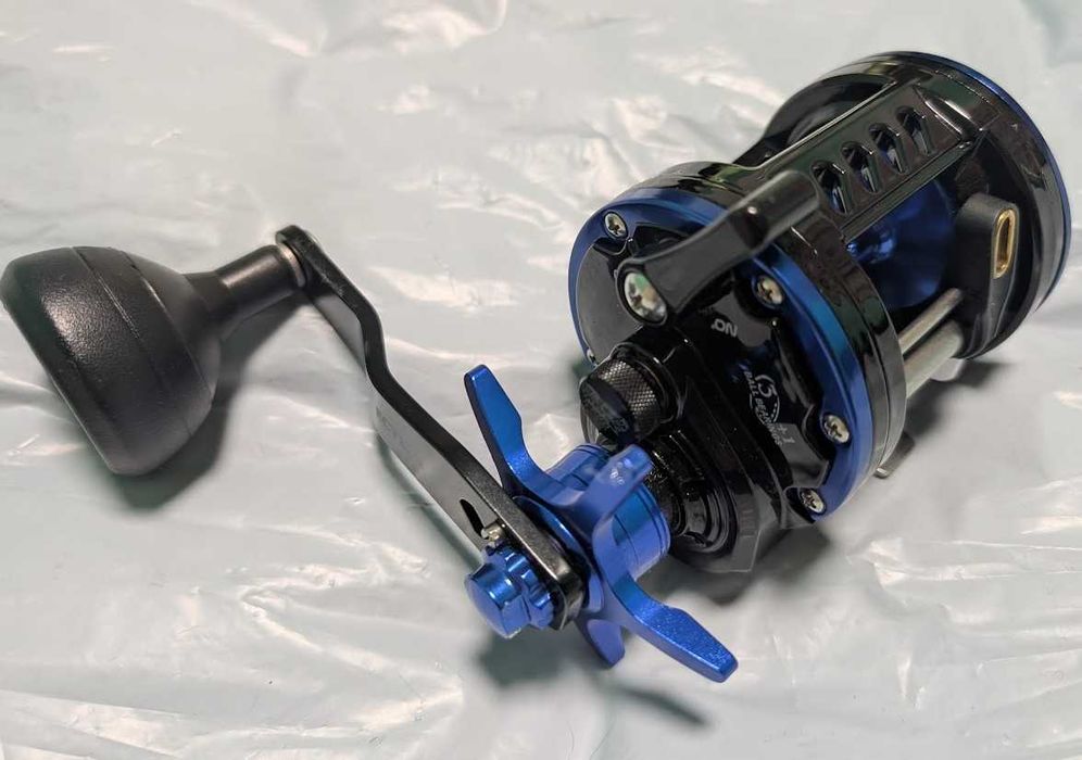 Мощная мультипликаторная катушка   Акула с коробкой