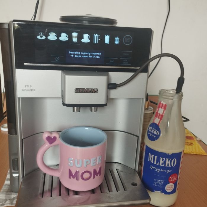 Ekspres Siemens EQ6 seria 300