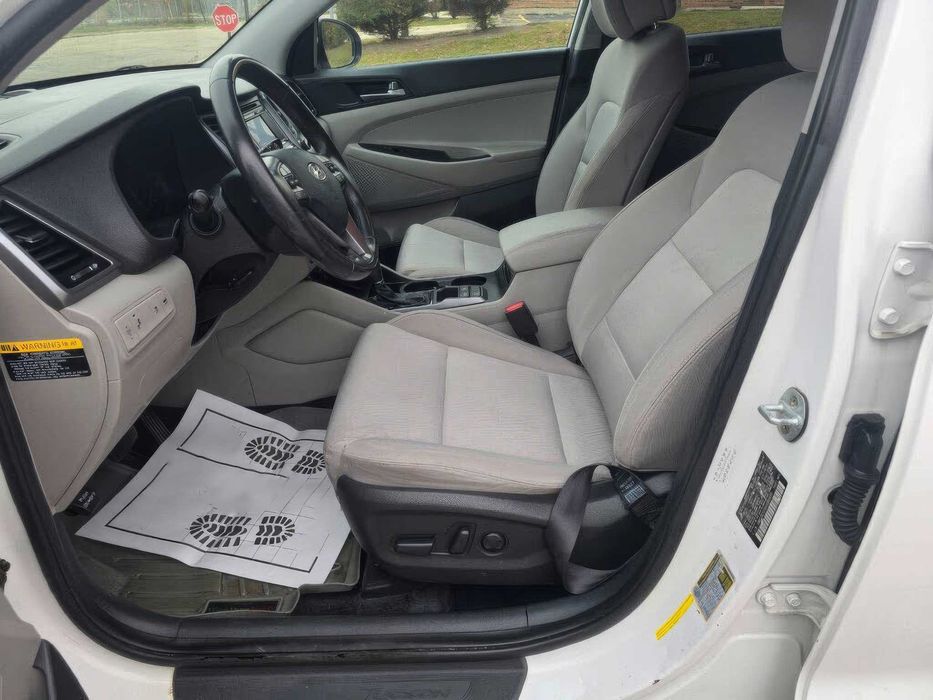 Hyundai Tucson Sport      2016