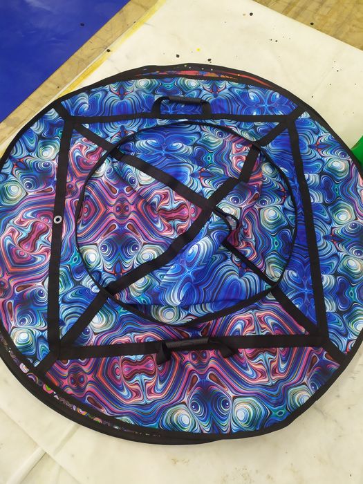 Тюбінг надувний 120 см з принтом та камерою у комплекті,для снігу