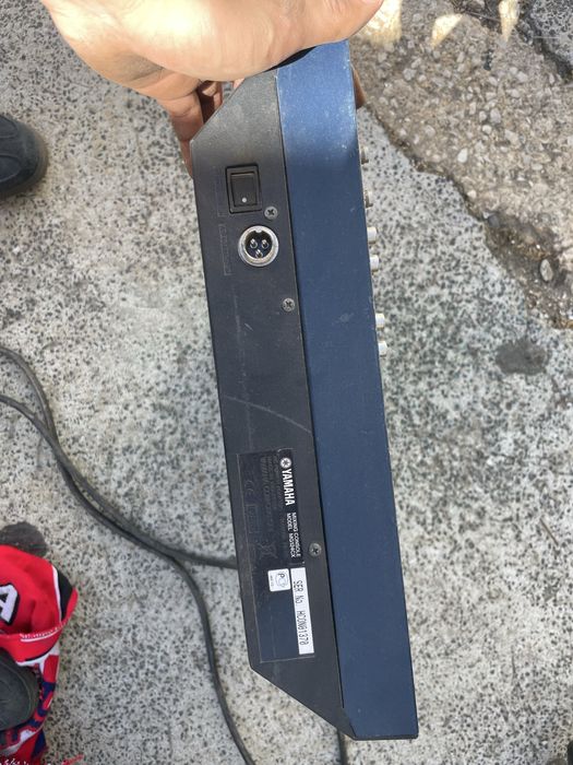 Mesa de mistura Yamaha MG124cx