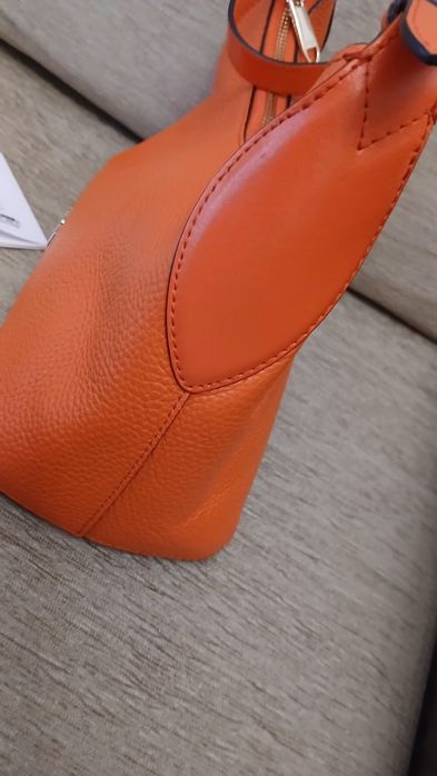 Mala de Senhora em Pele da Furla