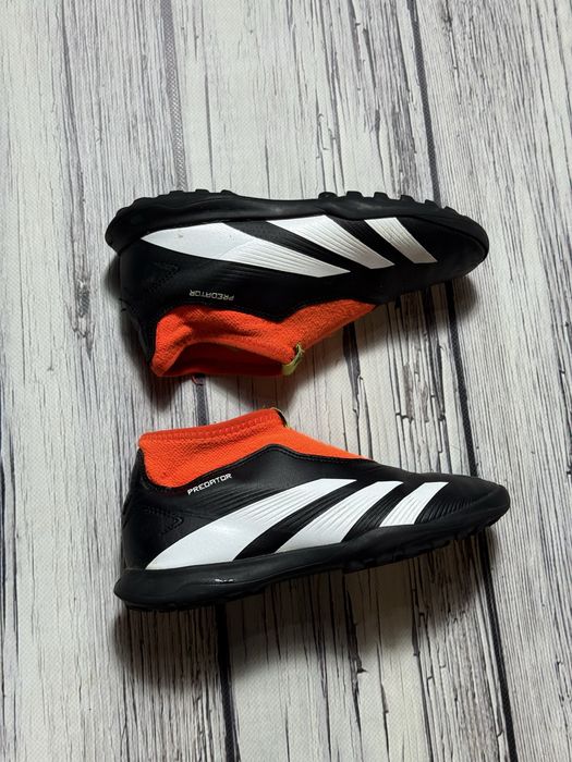 Adidas сороконожки оригинал 33 размер бутсы детские копы футбольные