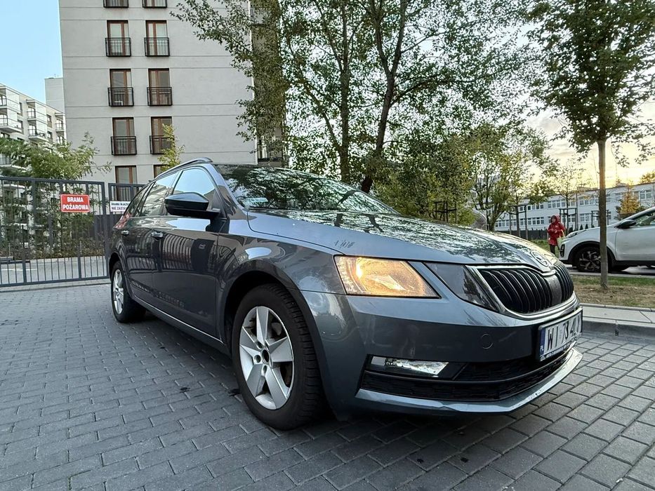 Skoda Octavia Skoda Octavia 1.6 TDI • 2018 • Serwisowana • Opony