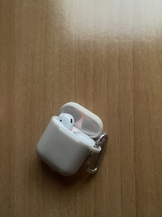 airpods (2 caixas de carregamento)