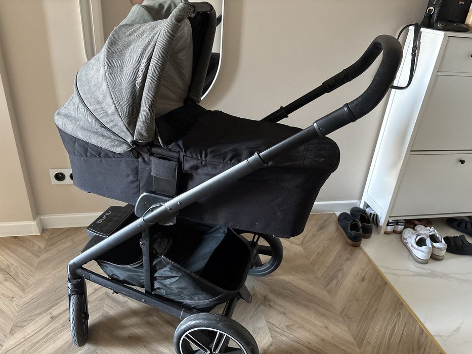 Sprzedam wozek gondola + spacerowka NUNA