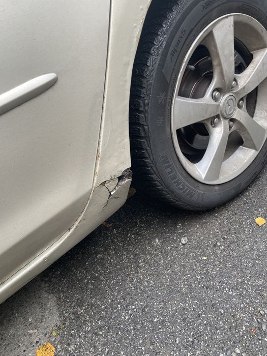 Продам Мазду 3 /2005 року