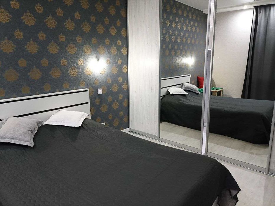 Центр Харькова. м.Научная. Посуточно квартира