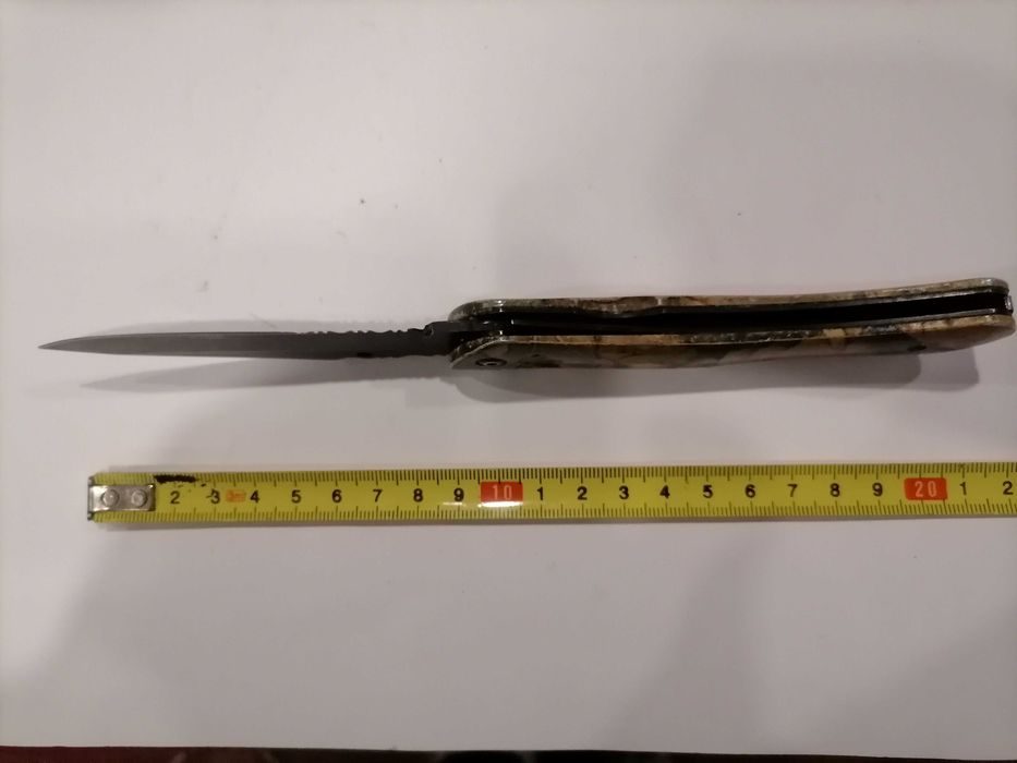 Faca de Caça Coleção da Marca "Baldéo" c/ Saca Rolhas, Cabo Sintético