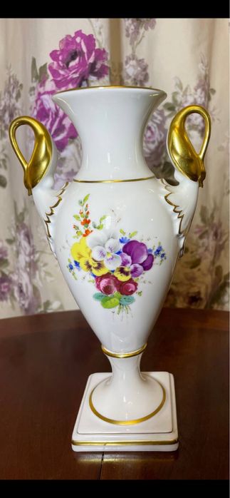 Ваза фарфор