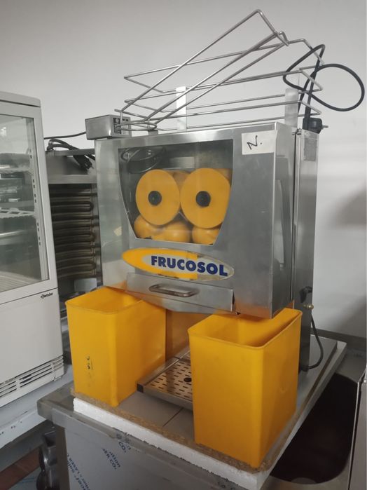Espremedor de citrinos automatico Frucosol