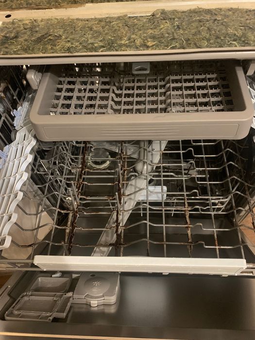 Посудомийна машина Beko DIN 5833