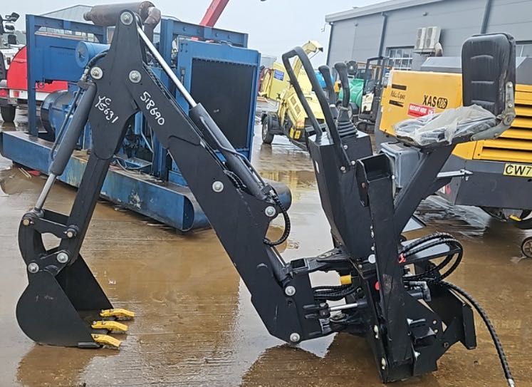 NOWE ramie kopiach do miniładowarka bobcat avant