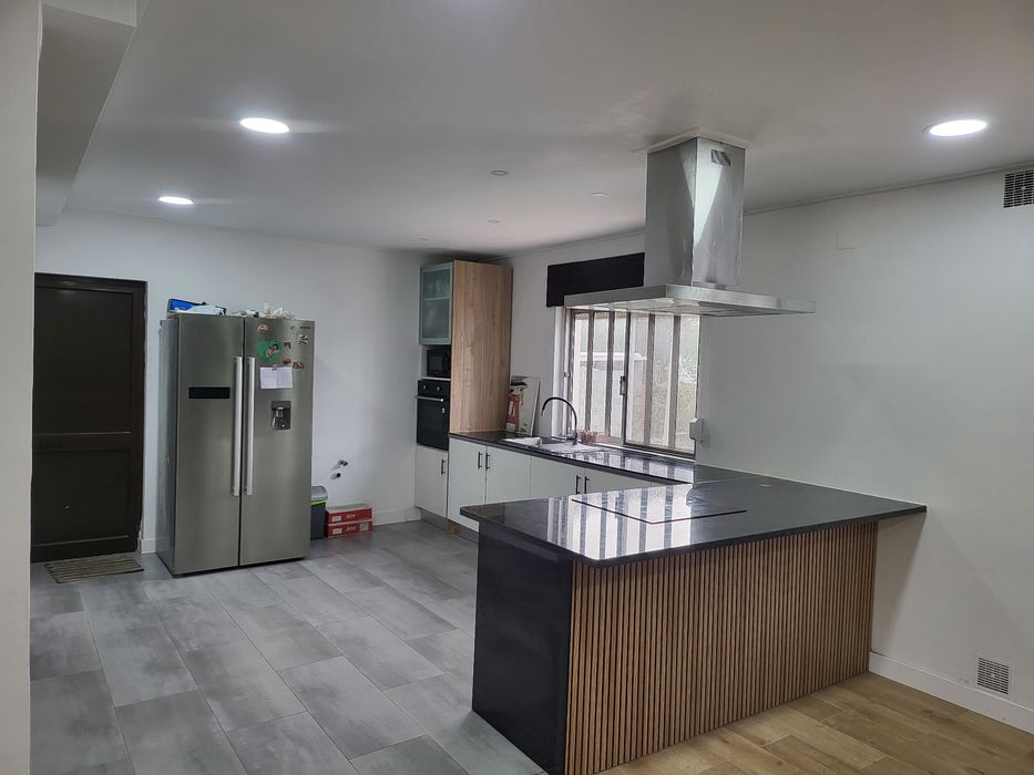 Moradia T4 + T2 Alhos Vedros