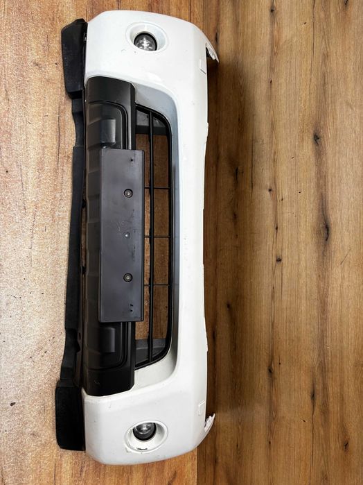 Zderzak przedni Nissan Navara D40 lift