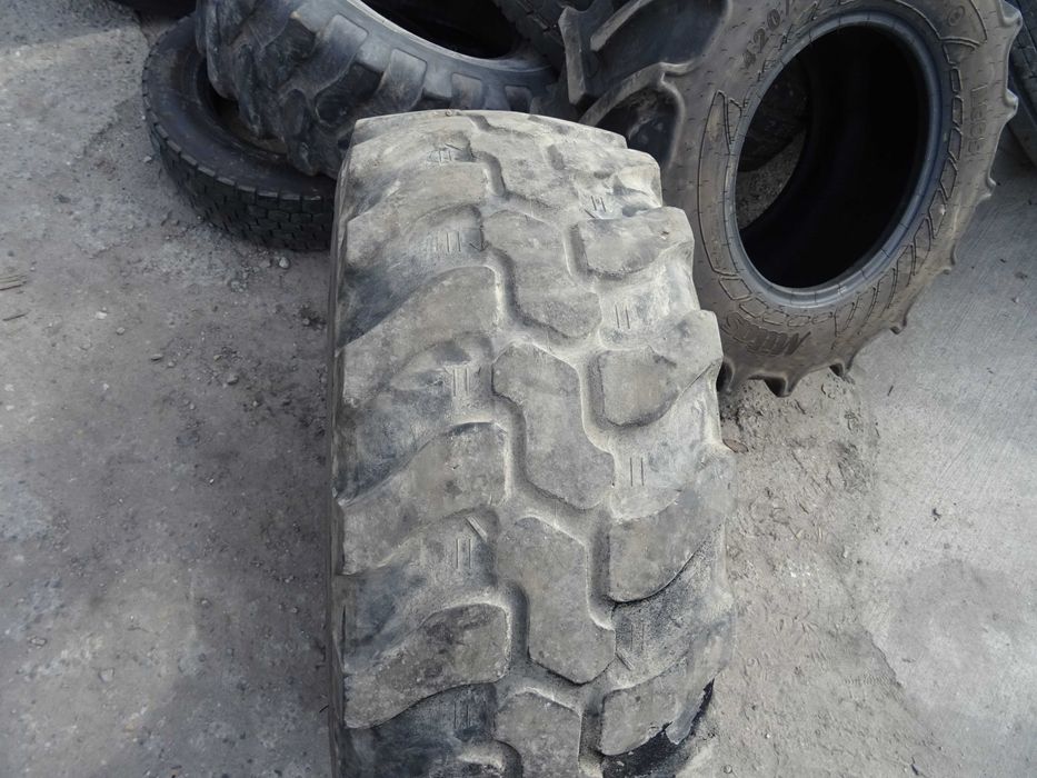 Opona 405/70R20 16/70R20 DUNLOP SP T9 ( 800 netto)