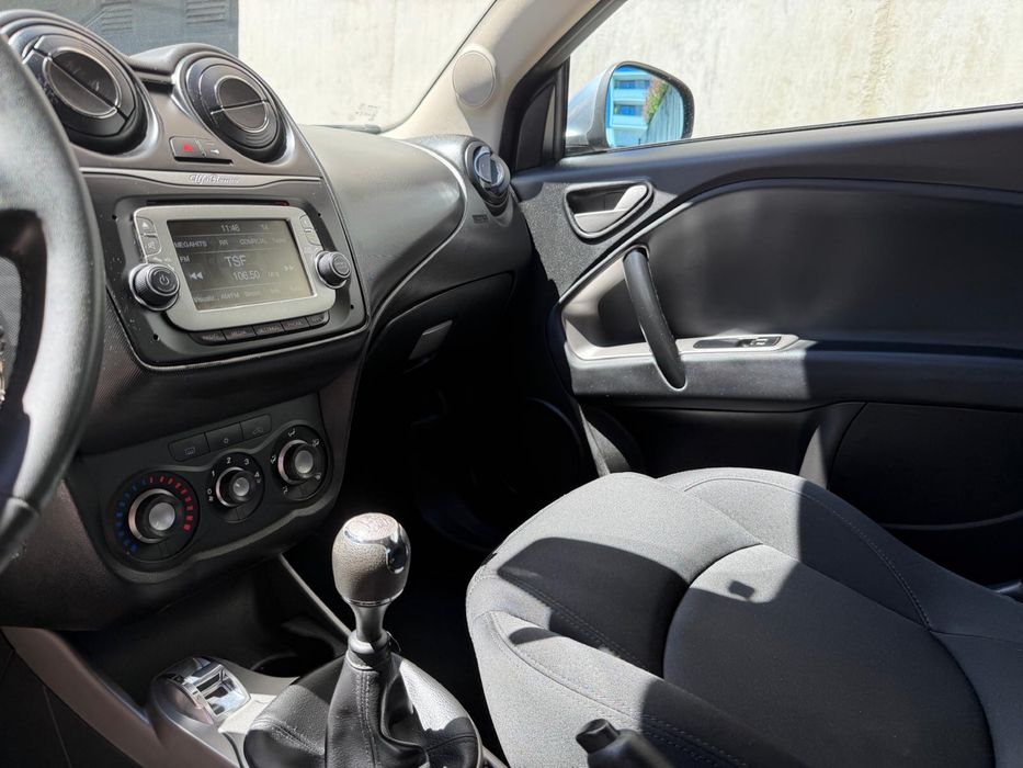 Alfa Romeo MiTo — fotografia 6