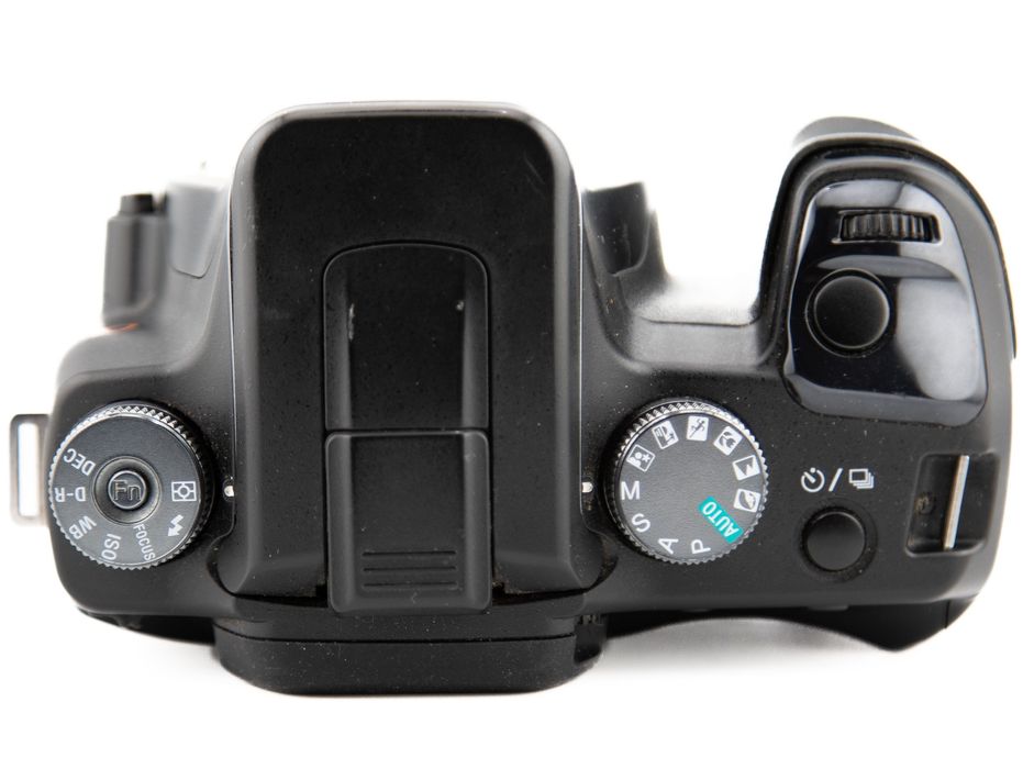 Lustrzanka Sony A100 z ładowarką