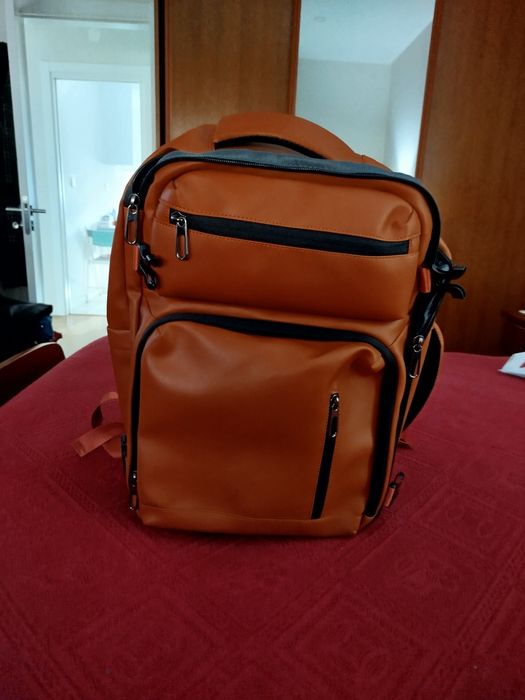 Mochila / mala com várias bolsas