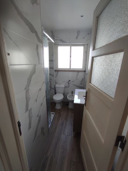 Alugo Quarto em Apartamento Partilhado