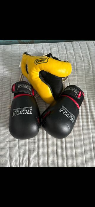 Zestaw Kask bokserski + rękawice