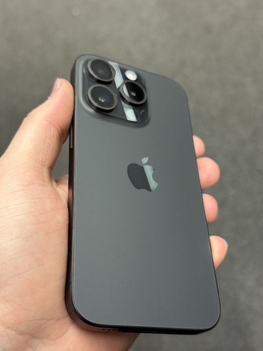 iPhone 15 Pro 128 GB - super stan!!!