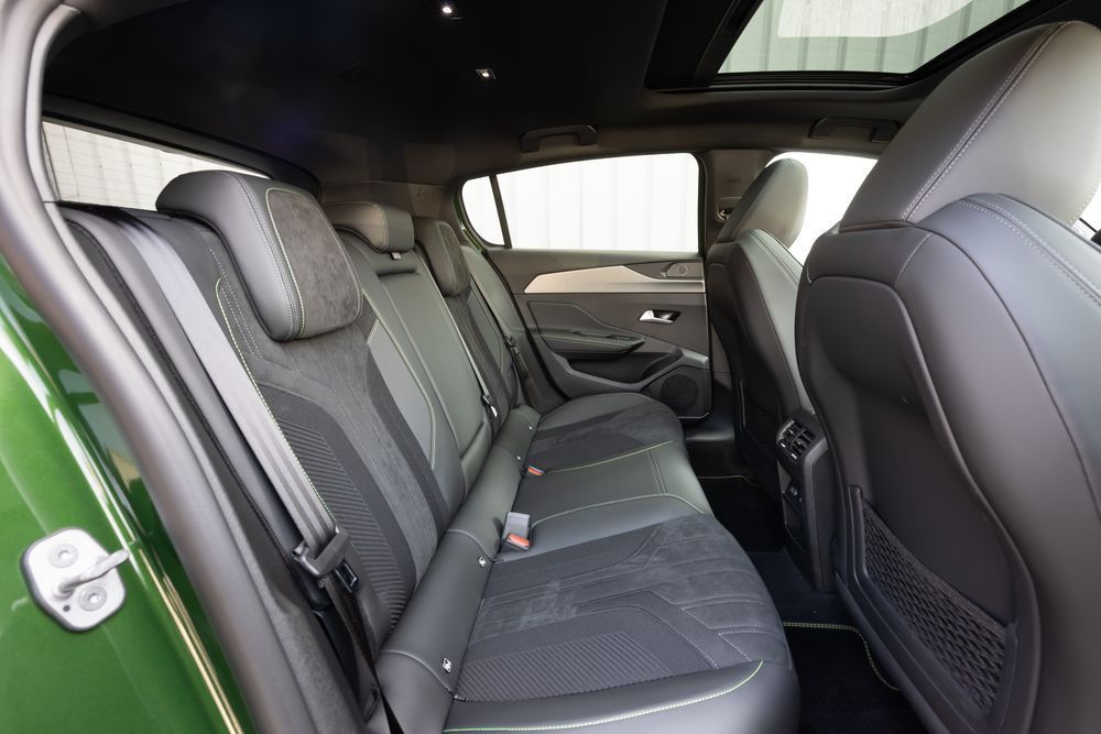 Peugeot e-308 58 kWh Style