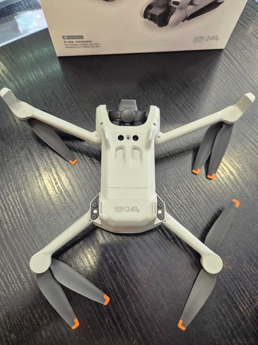 Dron Dji Mini 3 Fly More Combo DJi RC