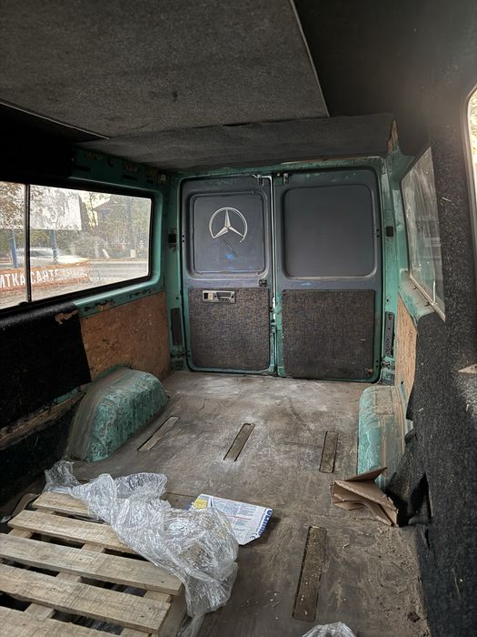 Mercedes sprinter