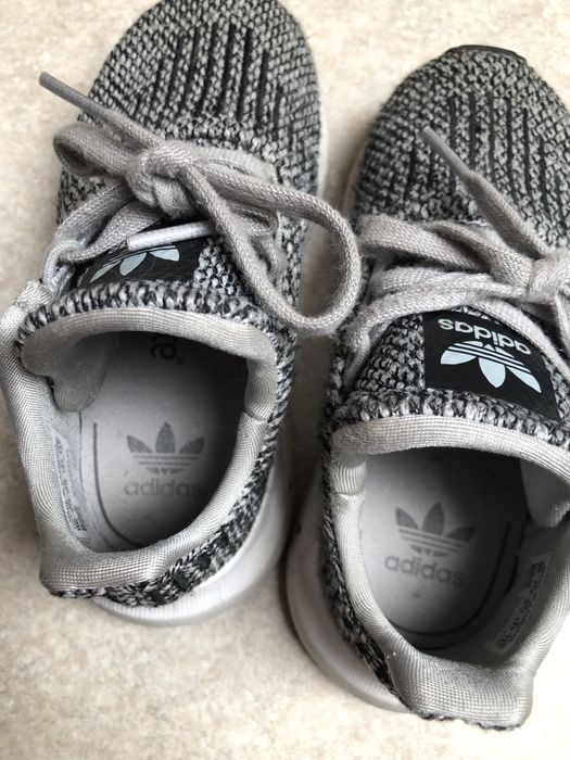 Adidas buty dla chłopca 25