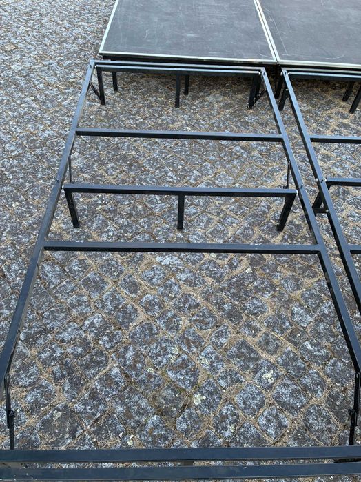 Palco Móvel - Madeira e Inox - Qtd. 6 Und.