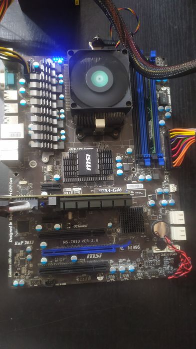 Материнская плата MSI 970A-G46. ( полурабочая).