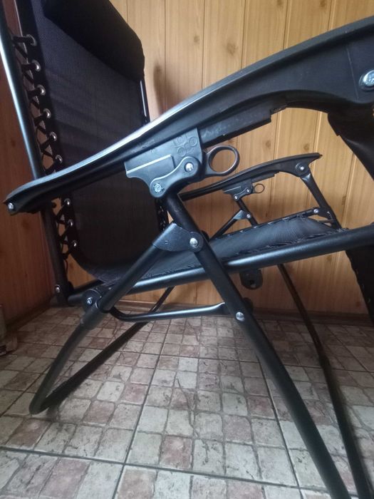 шезлонг, лежак, розкладне садове крісло / раскладное кресло для отдыха