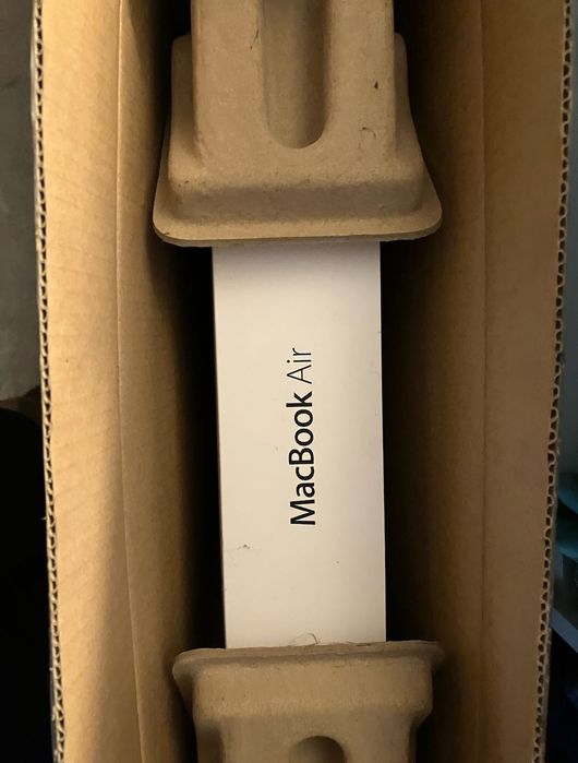 MacBook Air (używany) działa