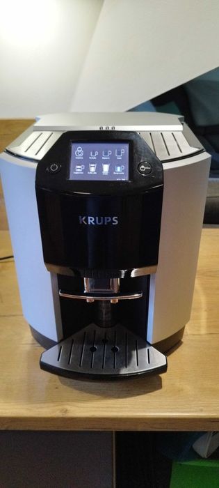 Ekspres do kawy KRUPS EA9010 barista