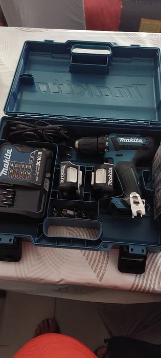 Máquina de parafusos makita 12v